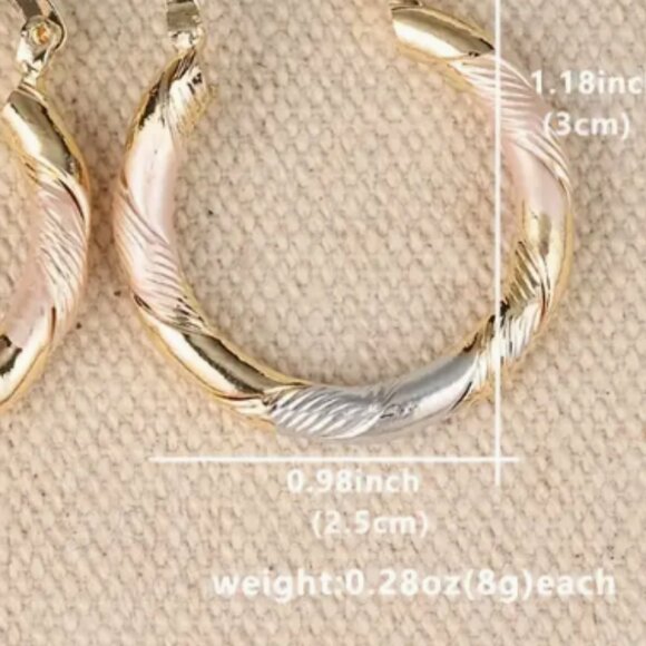24K Plated Round Hoop Earrings Tri Color NWT - Picture 2 of 3